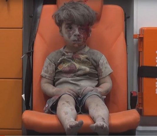 El detestable uso de los niños como medio de manipulación masiva
