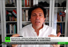 «La oposición en Venezuela usa una estrategia triple para tumbar al Gobierno»